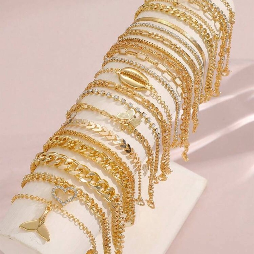 SHEIN Elegant Gold Bracelet Set for Women